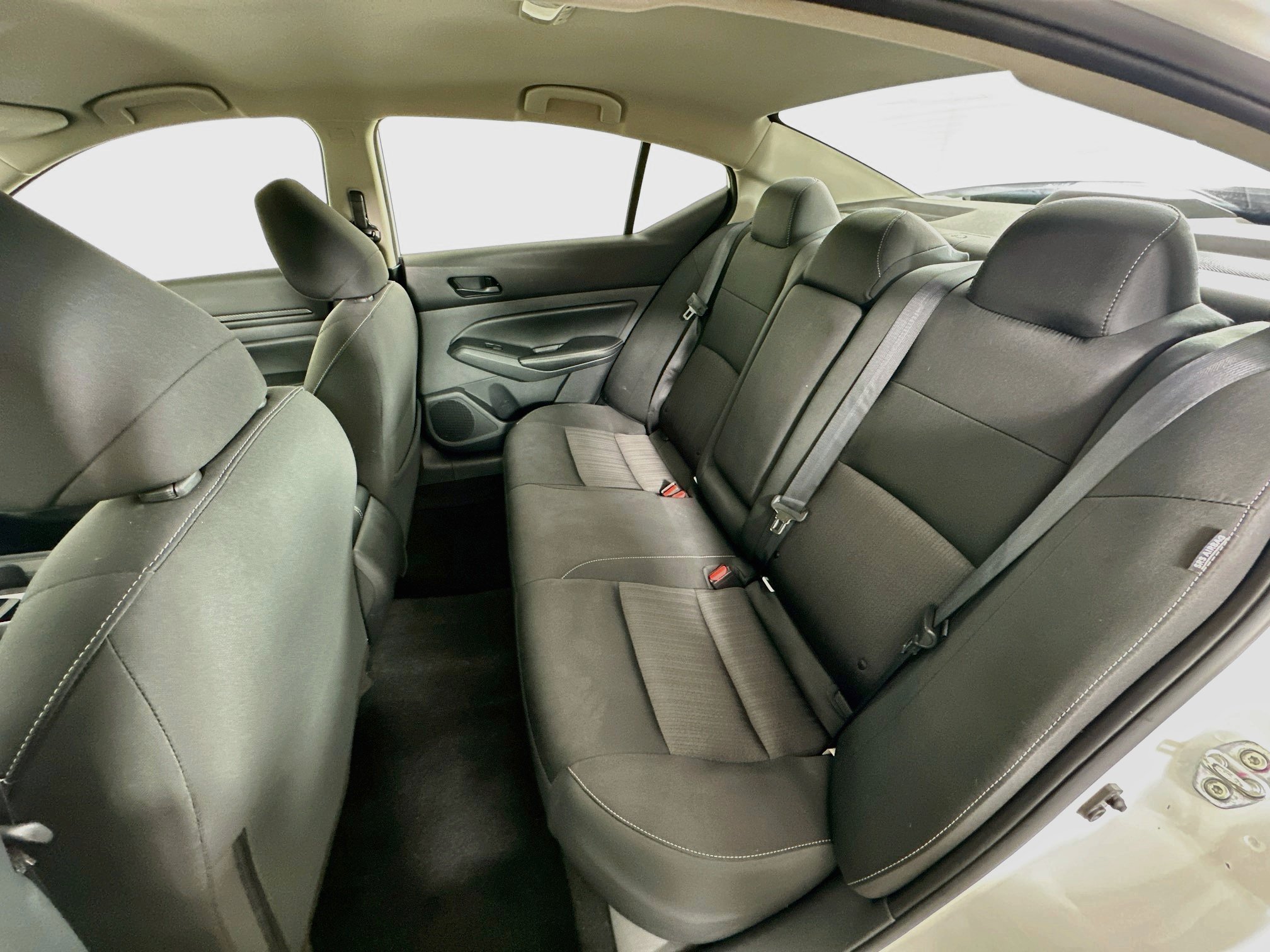 Used 2025 Nissan Altima 2.5 SV FWD image 26
