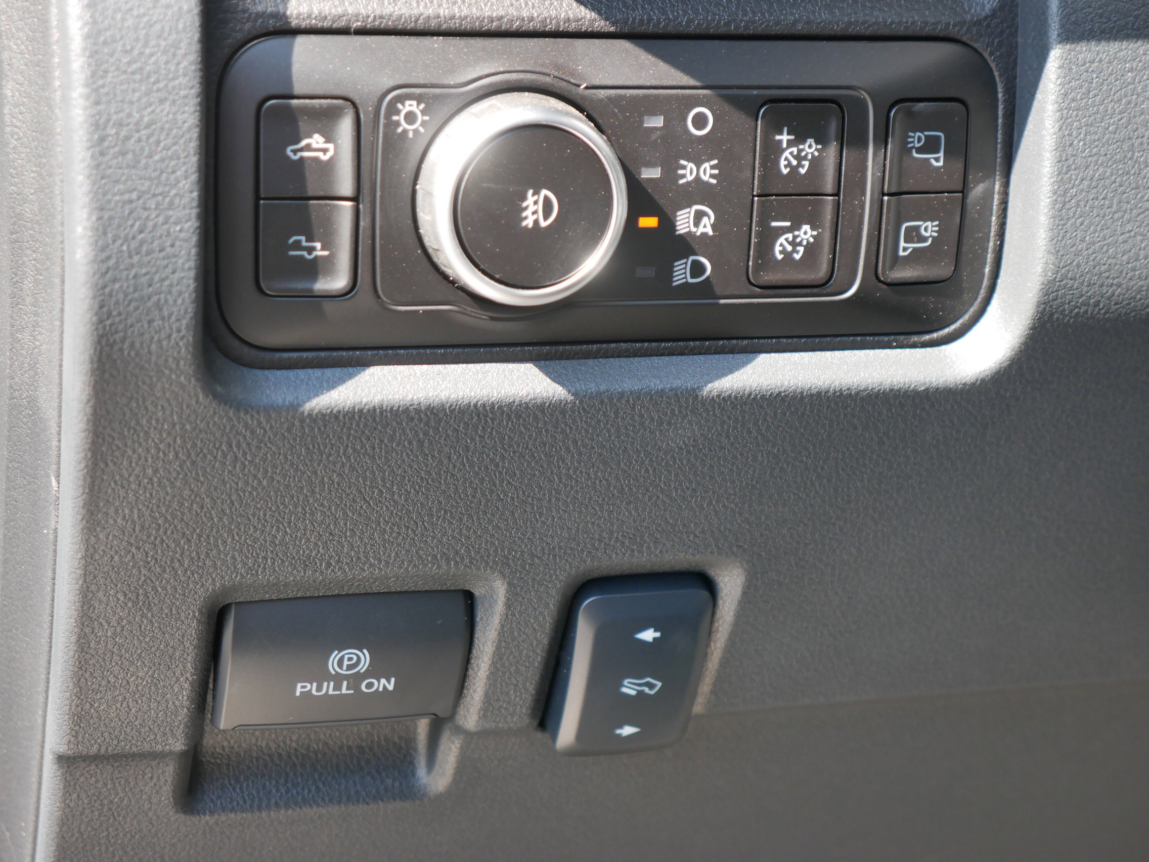 New 2026 Ford F250 Platinum image 6