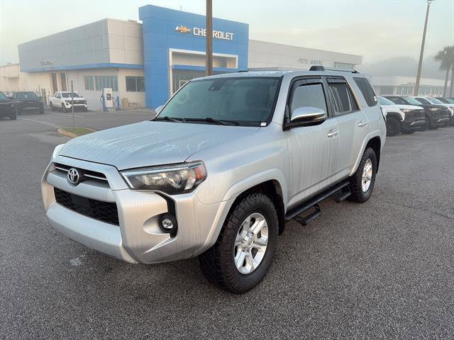 Used 2022 Toyota 4Runner SR5 Premium w/ Moonroof Package RWD image 3