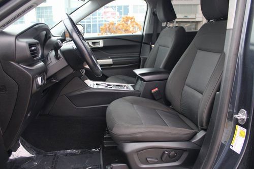 Used 2022 Ford Explorer XLT image 6