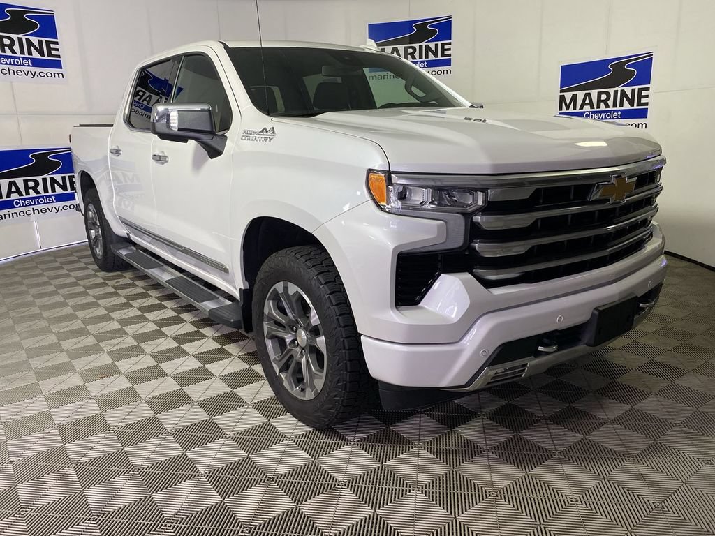 Used 2023 Chevrolet Silverado 1500 High Country w/ High Country Premium Package AWD/4WD image 1