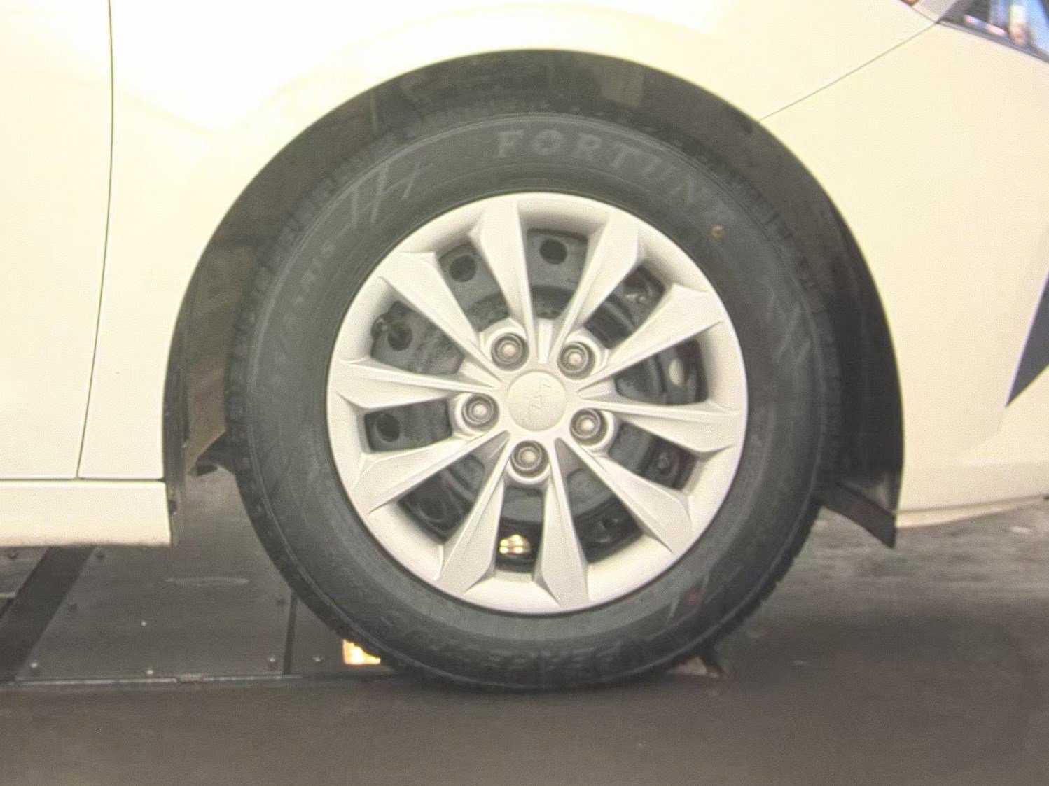 Used 2024 Kia Forte LX image 13