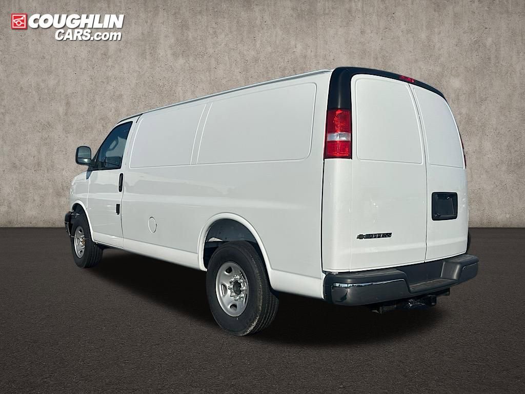 New 2025 Chevrolet Express 2500 w/ Enhanced Convenience Package image 6