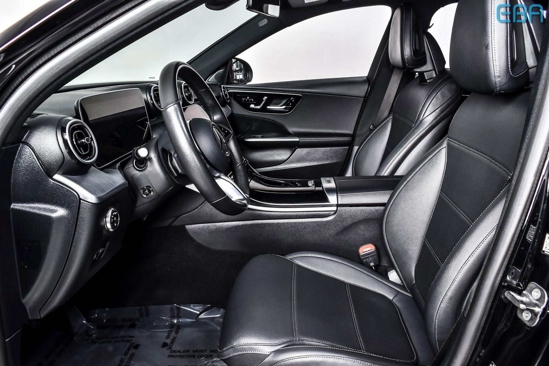 Used 2025 Mercedes-Benz C 300 4MATIC Sedan image 17