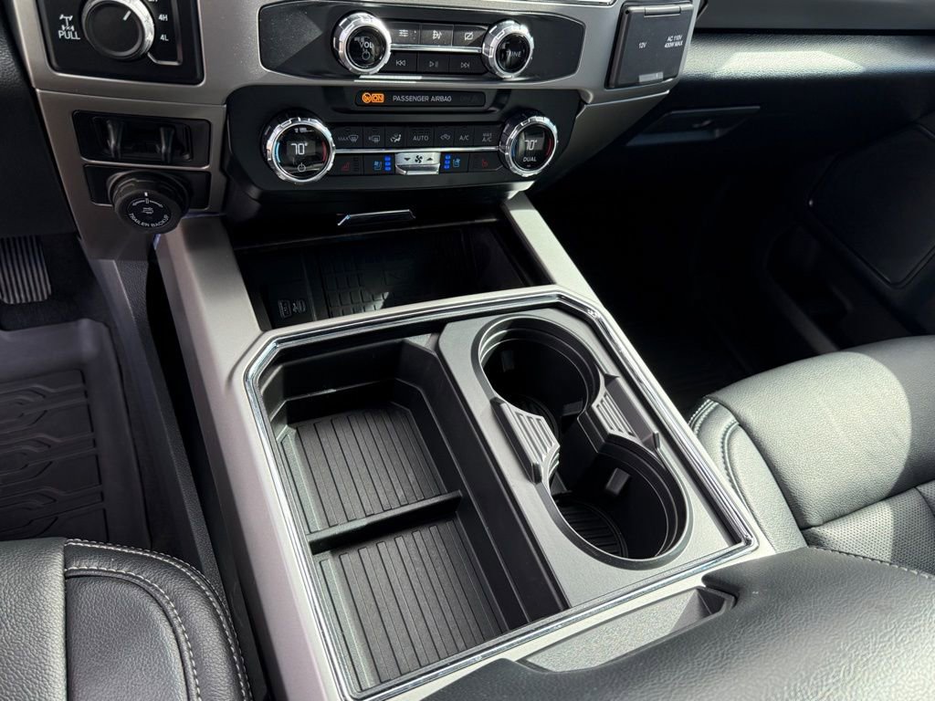 Used 2022 Ford F350 Lariat w/ Tremor Off-Road Package image 32