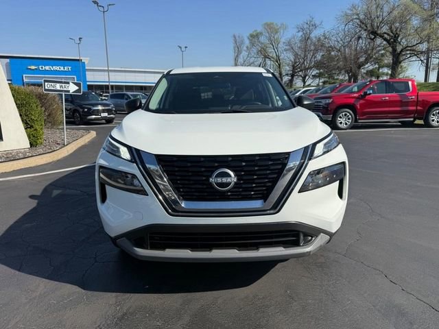 Used 2023 Nissan Rogue S image 9