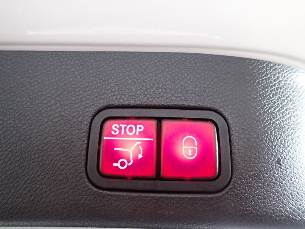 Used 2014 Mercedes-Benz GL 450 4MATIC image 20