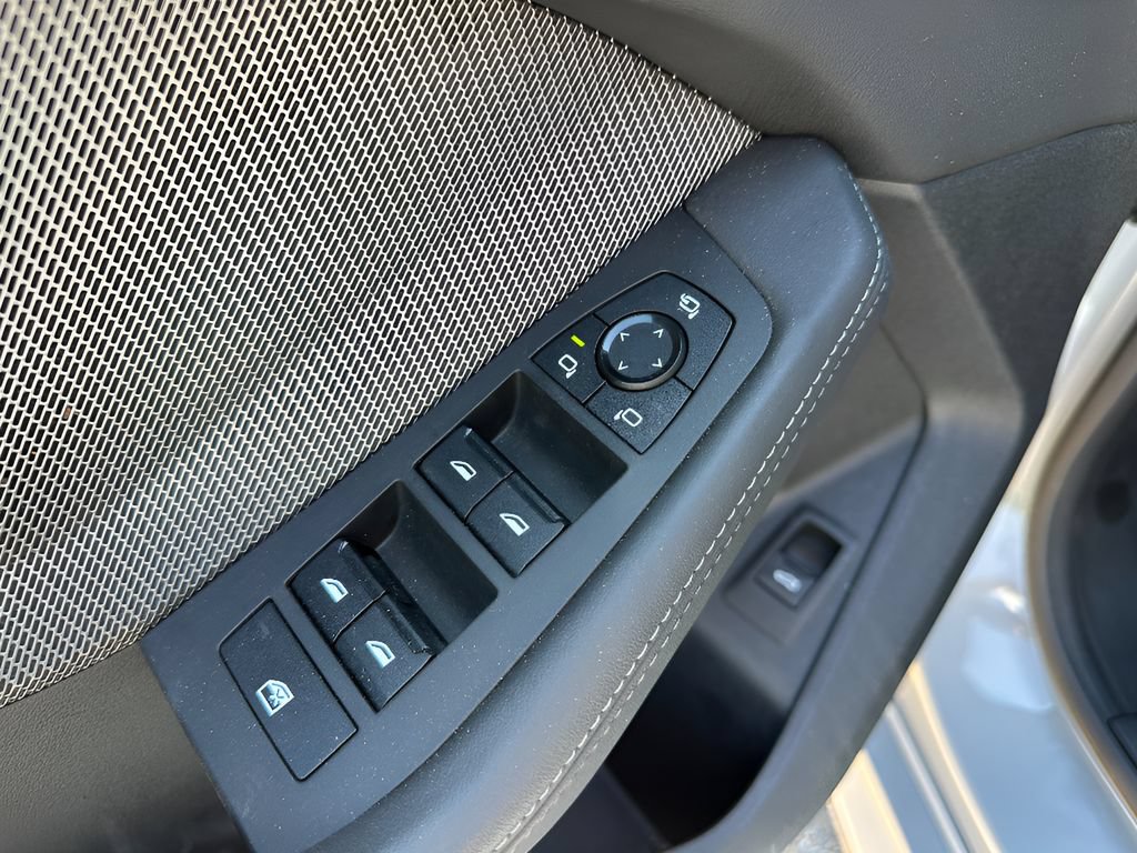 Used 2025 BMW 228i xDrive AWD/4WD image 21