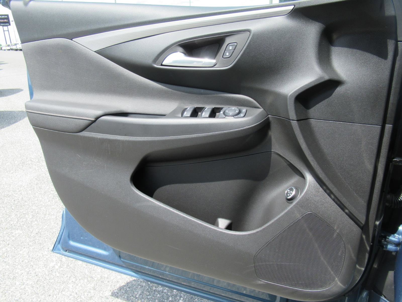 Used 2025 Buick Envista Avenir FWD image 20
