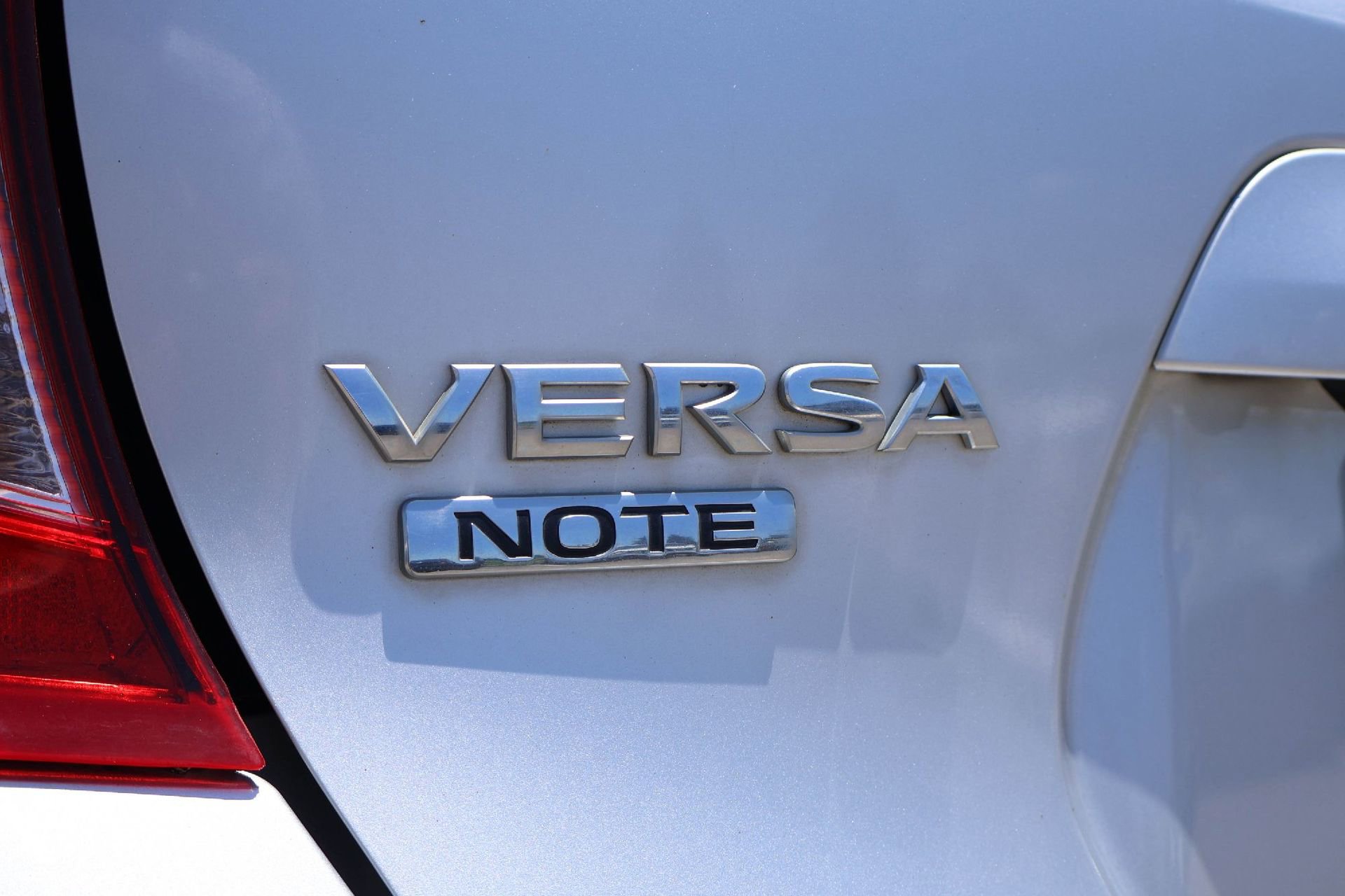 Used 2016 Nissan Versa Note SV FWD image 7