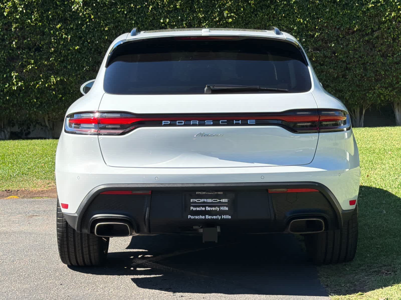 New 2026 Porsche Macan AWD/4WD image 7