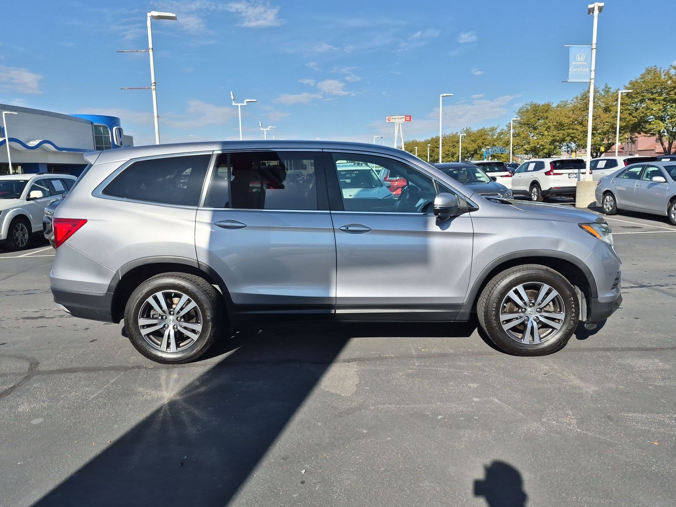 Used 2016 Honda Pilot EX-L image 2