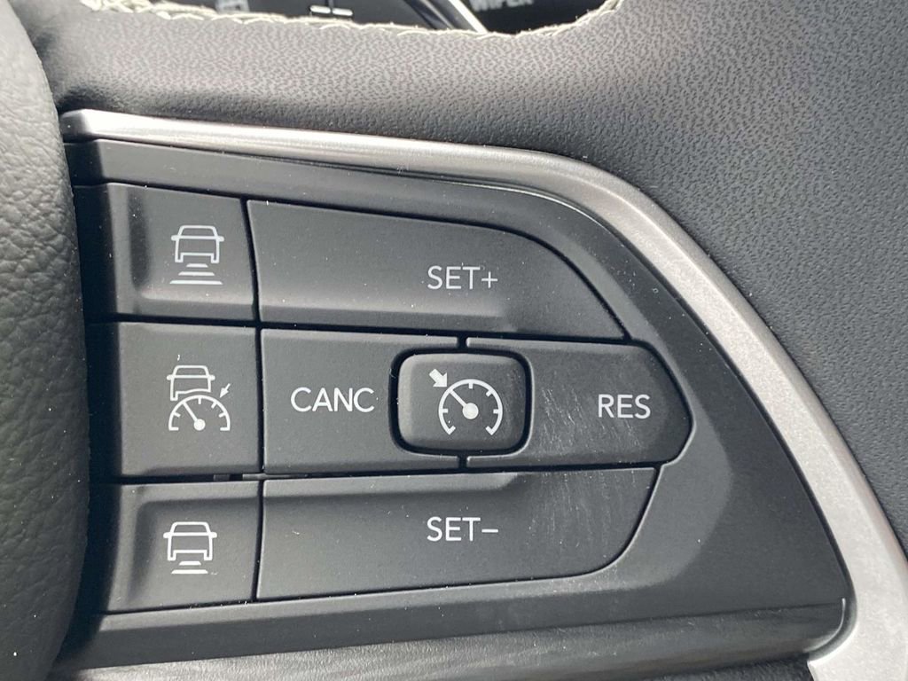 New 2025 Jeep Grand Cherokee Laredo w/ MOPAR Finishing Package image 47