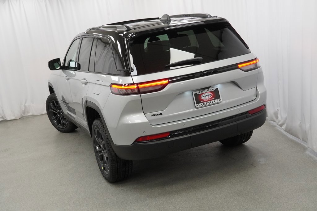 New 2025 Jeep Grand Cherokee Limited image 11