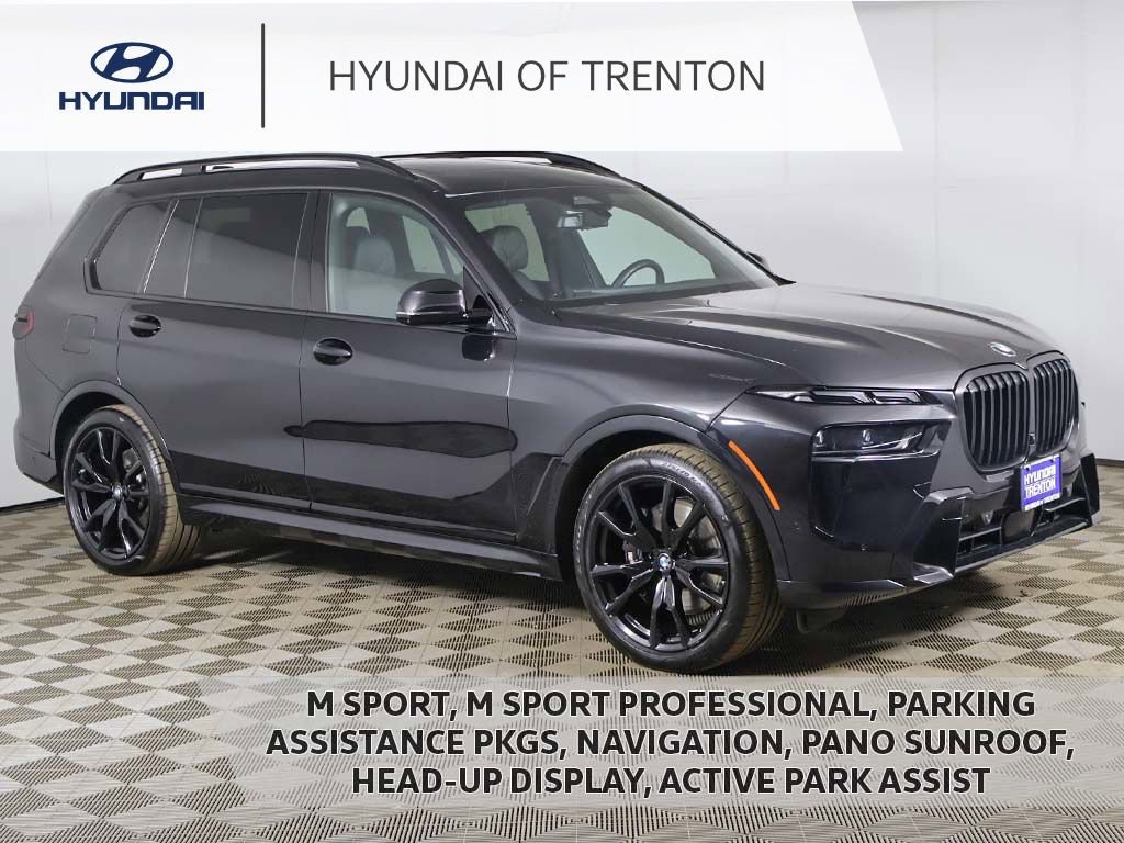 Used 2023 BMW X7 xDrive40i w/ M Sport Package image 1