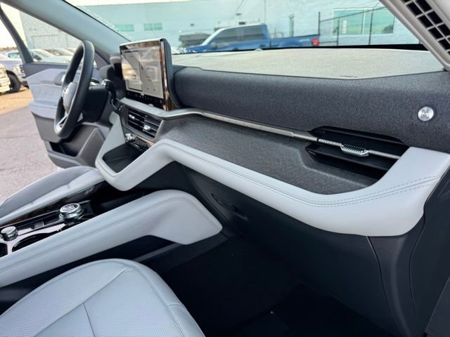 New 2026 Ford Explorer Platinum w/ LUX Leather Package image 25