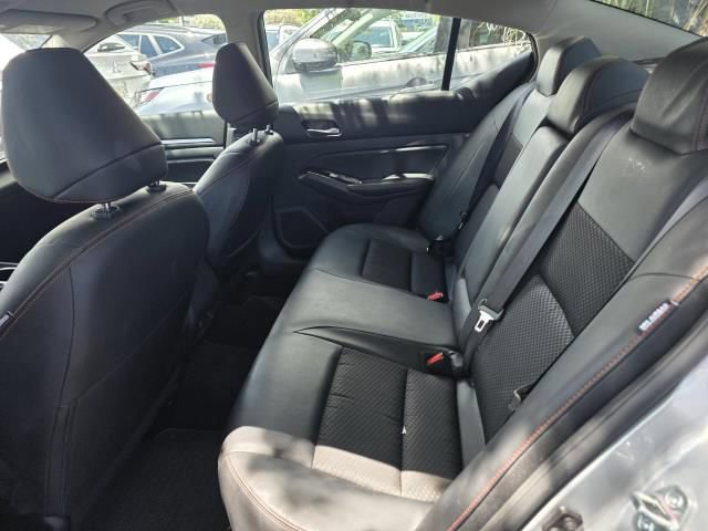 Used 2025 Nissan Altima 2.5 SR FWD image 8