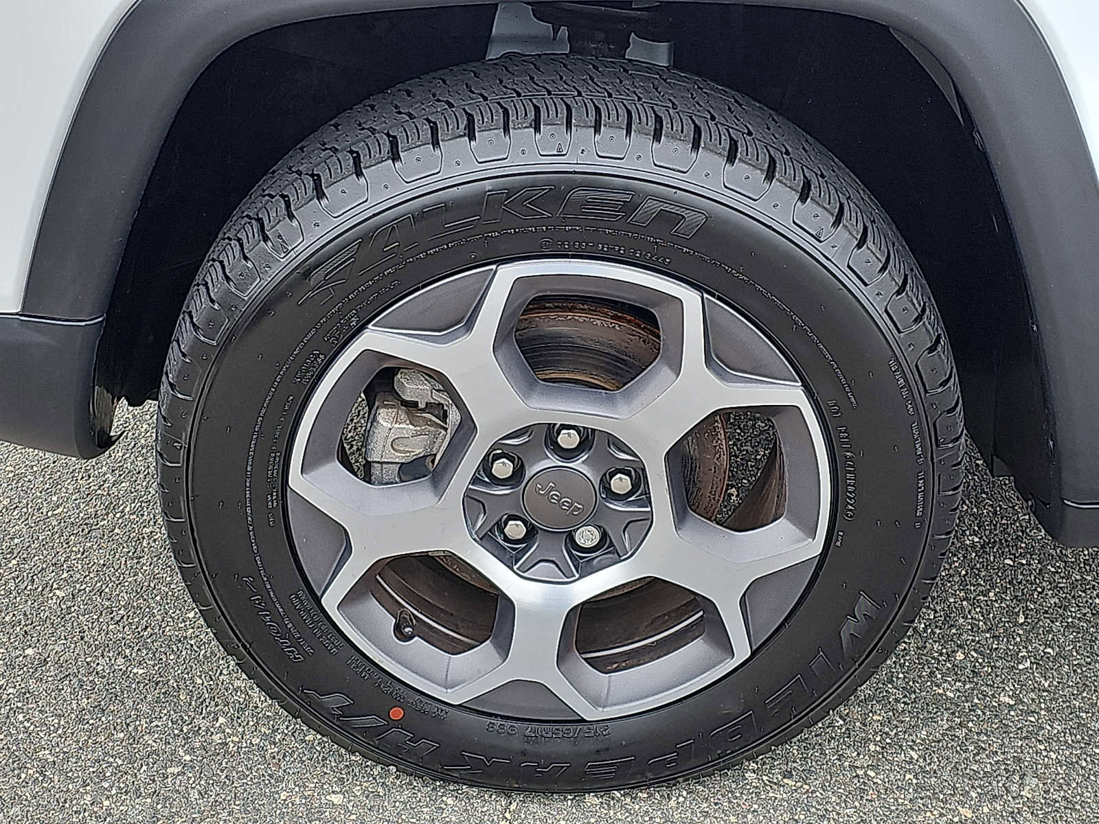 Used 2022 Jeep Compass Trailhawk w/ Sun and Sound Group image 8