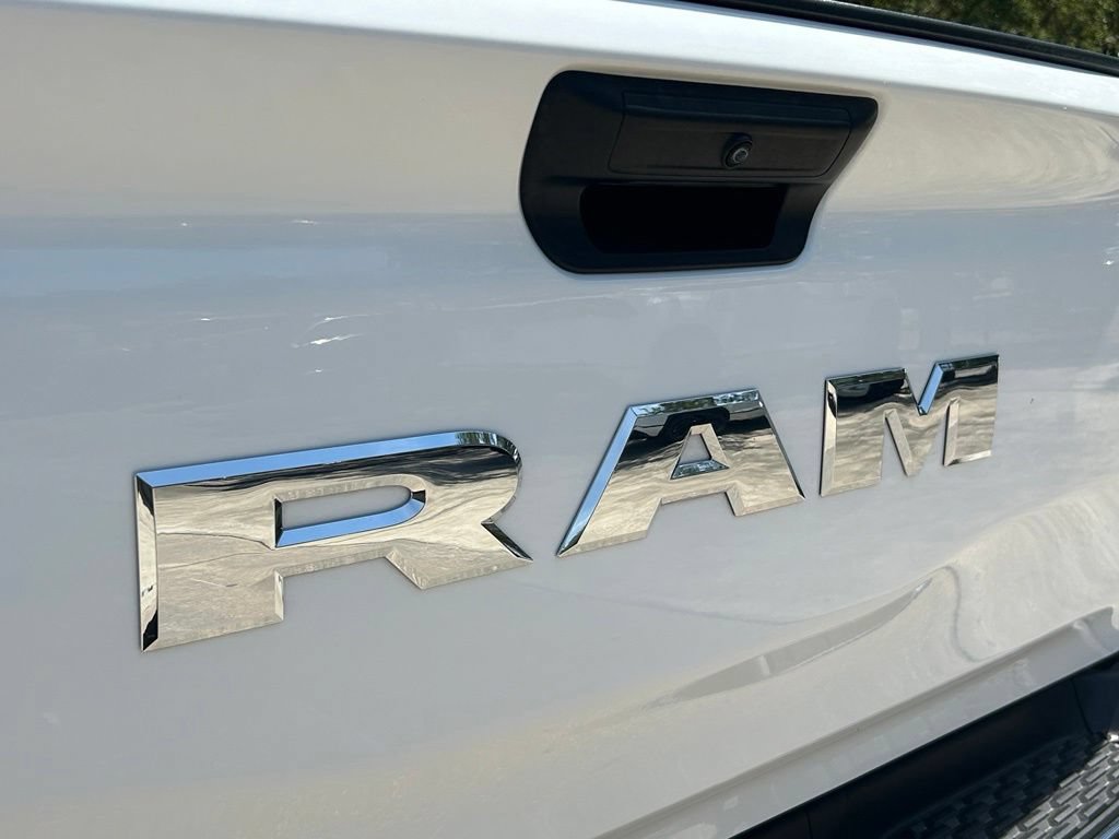 Used 2025 RAM 1500 Big Horn RWD image 30