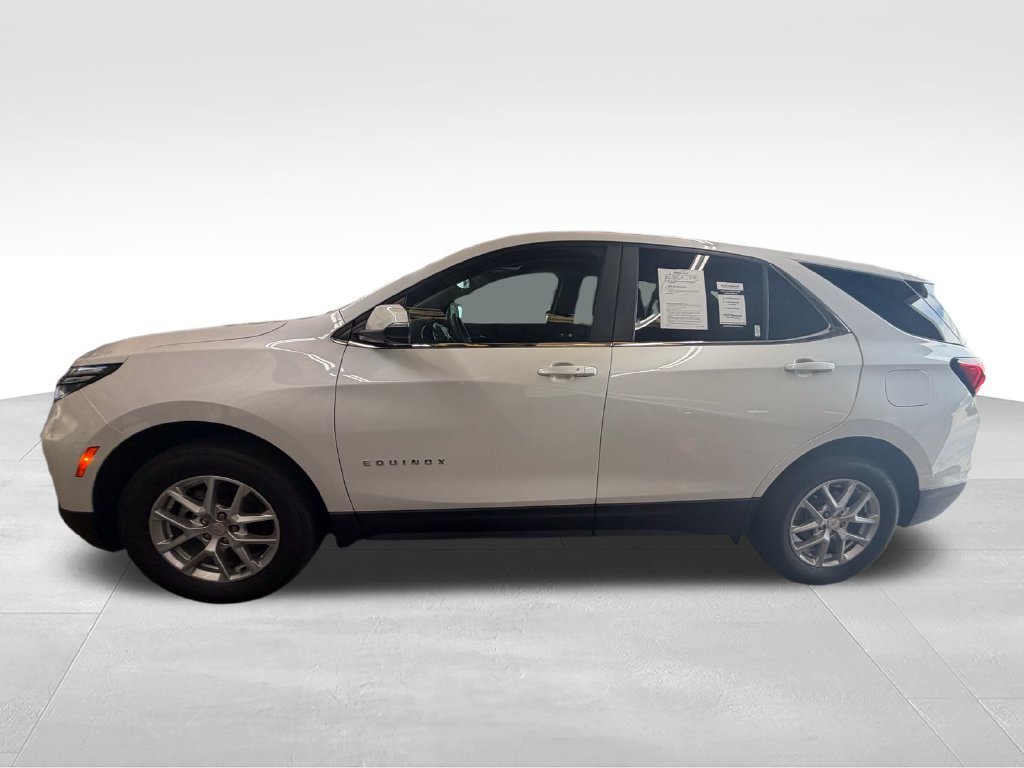 Used 2024 Chevrolet Equinox LT AWD/4WD image 3
