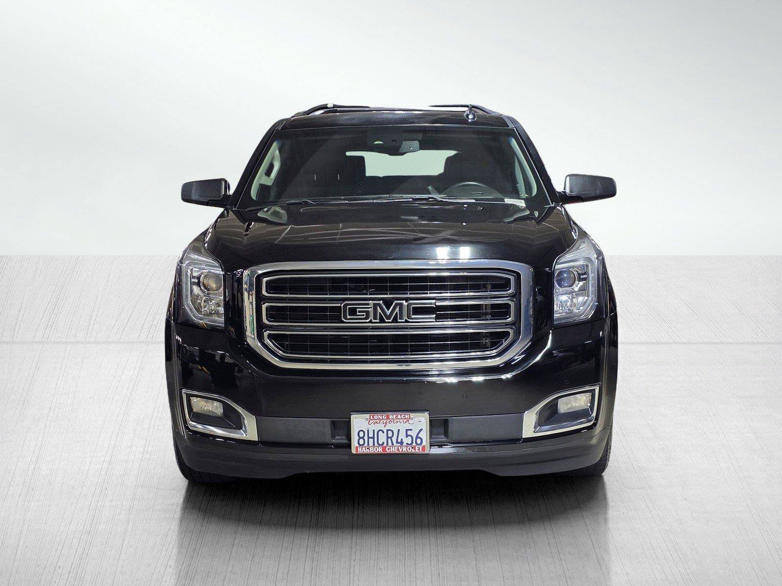 Used 2017 GMC Yukon SLT AWD/4WD image 2