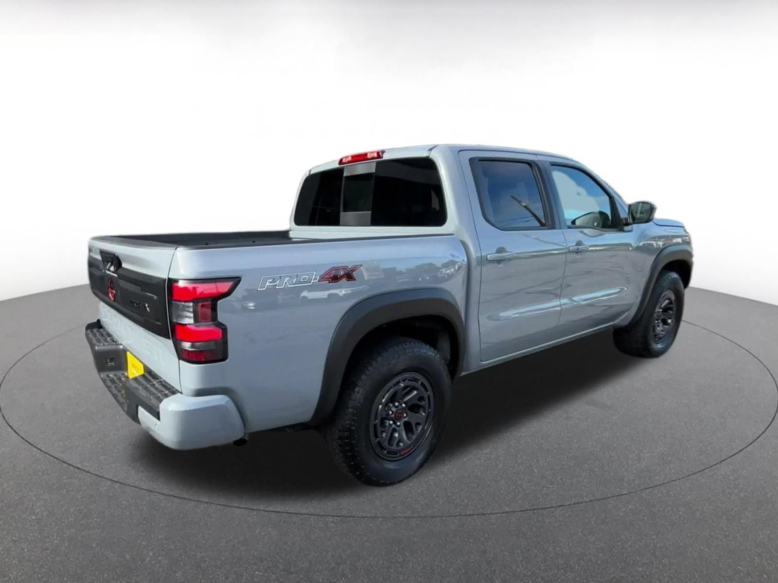 Used 2026 Nissan Frontier PRO-4X AWD/4WD image 14