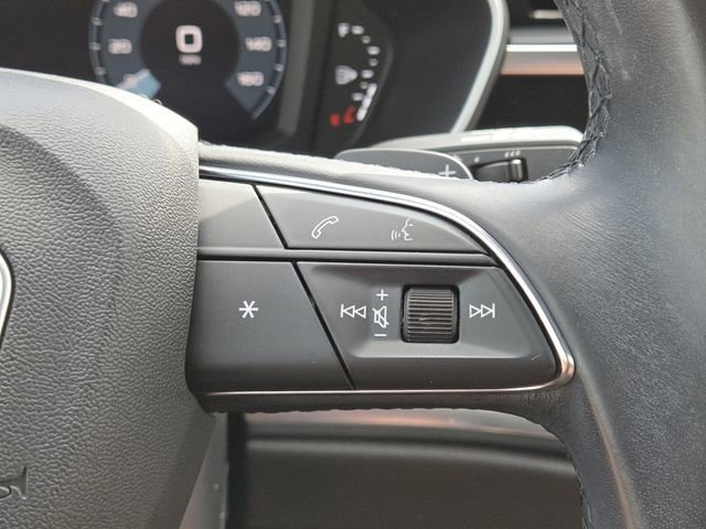 Used 2022 Audi Q3 2.0T Premium w/ Convenience Package AWD/4WD image 13