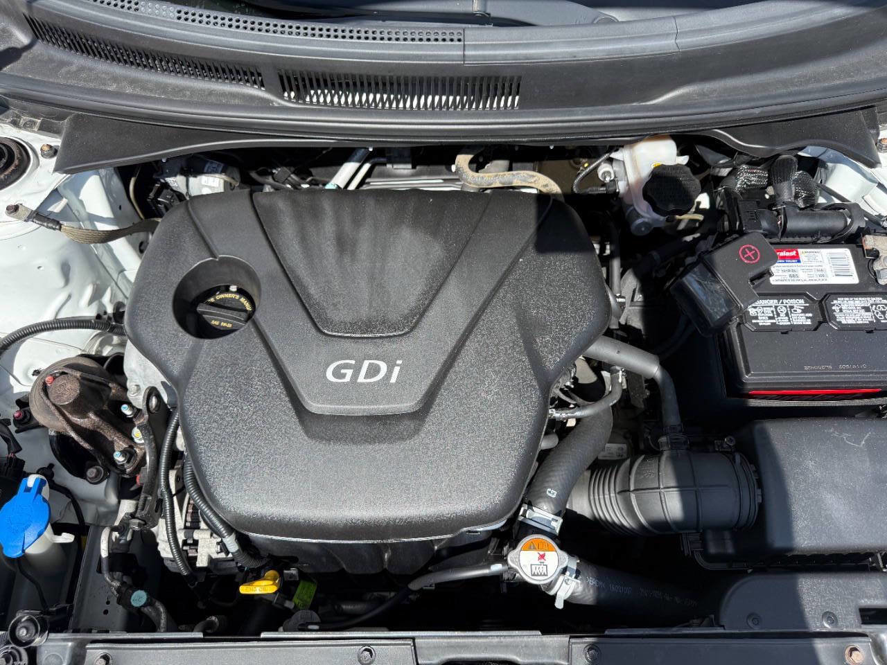 Used 2016 Hyundai Veloster image 10
