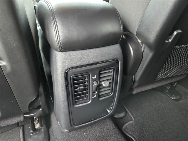 Used 2020 Jeep Grand Cherokee Laredo image 14