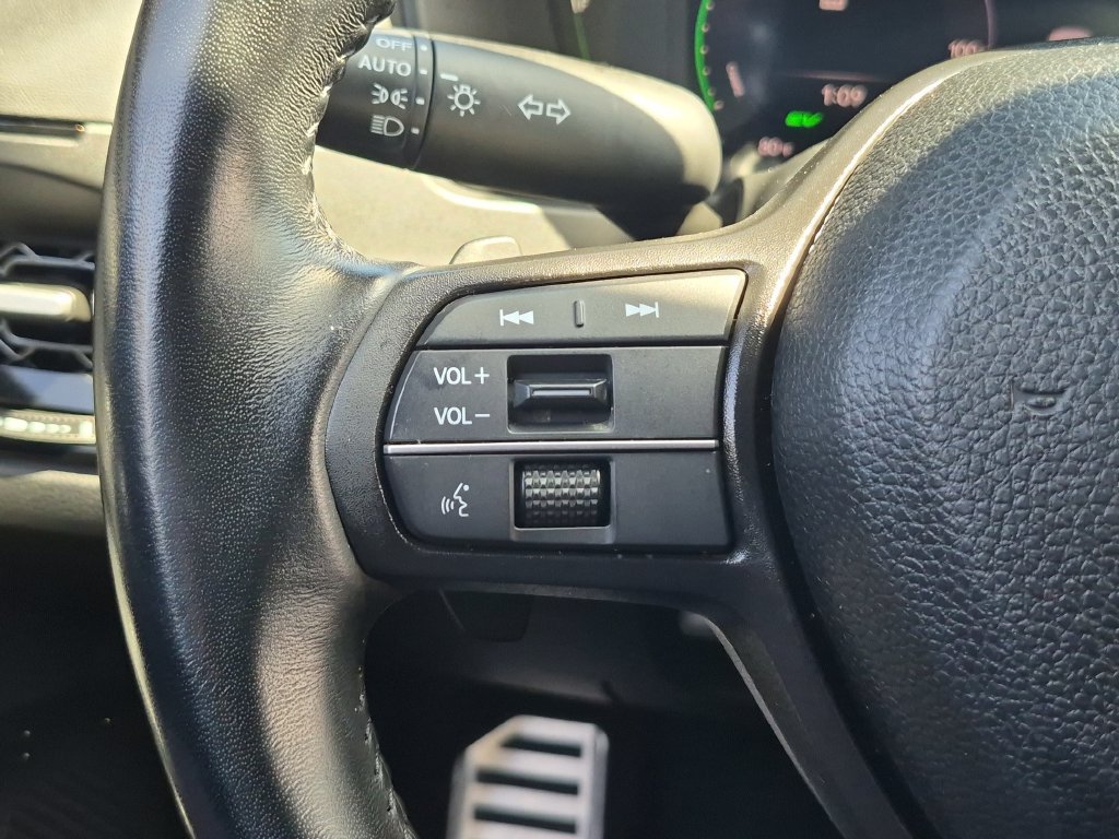Used 2024 Honda Accord Sport image 32