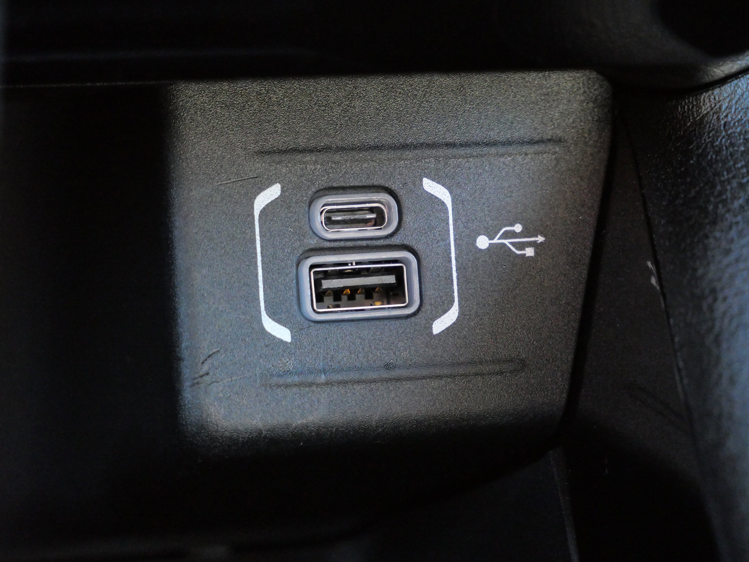 Used 2023 Jeep Compass Altitude w/ Convenience Group AWD/4WD image 29