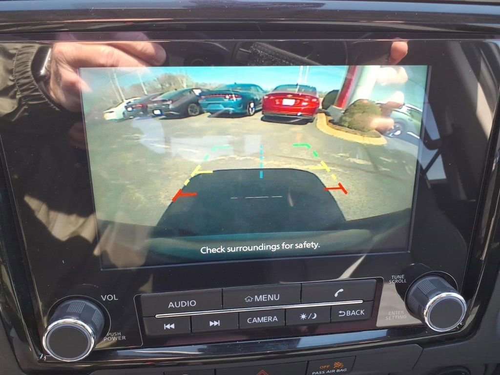 Used 2024 Nissan Frontier SV w/ SV Convenience Package image 27