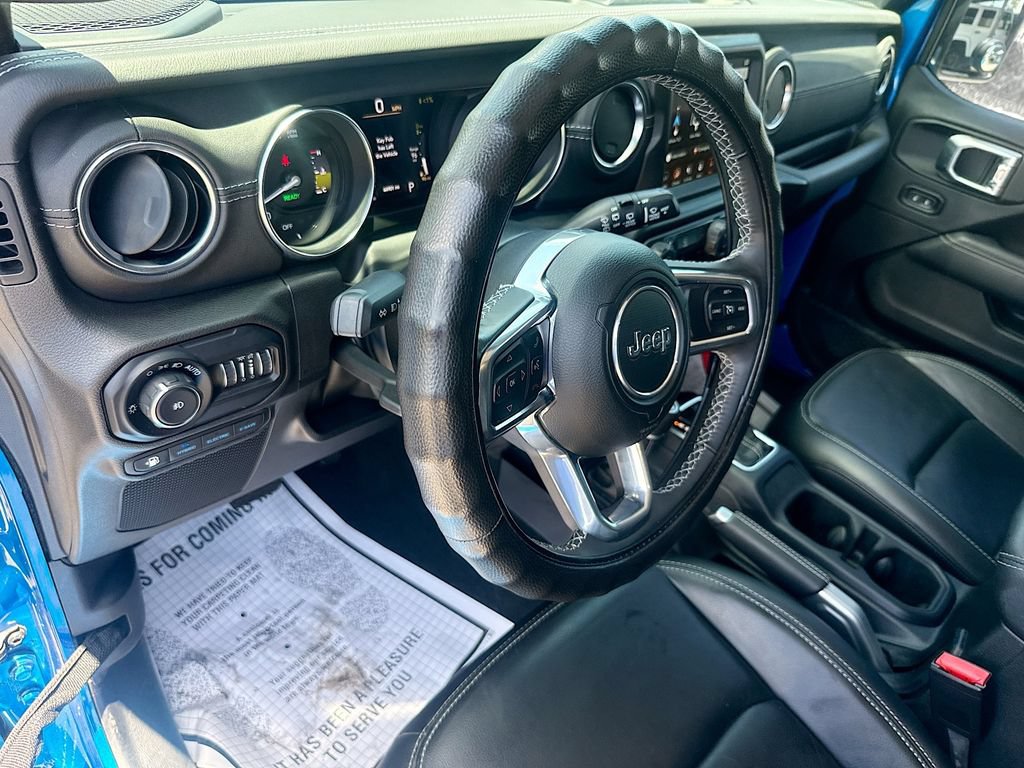 Used 2022 Jeep Wrangler Unlimited Sahara w/ Safety Group AWD/4WD image 10