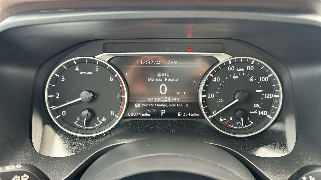 Used 2023 Nissan Rogue SV image 2