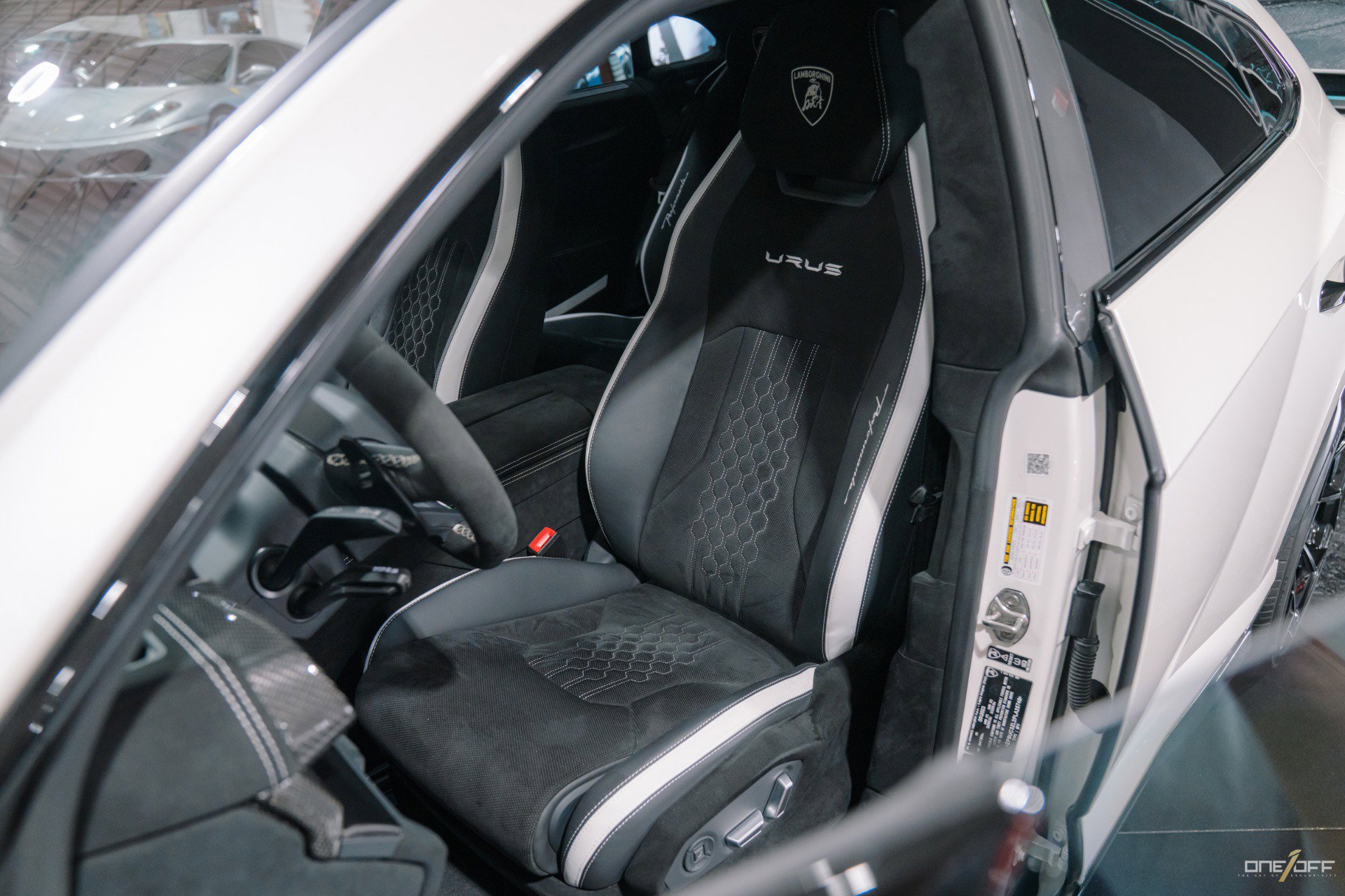 Used 2023 Lamborghini Urus Performante image 13