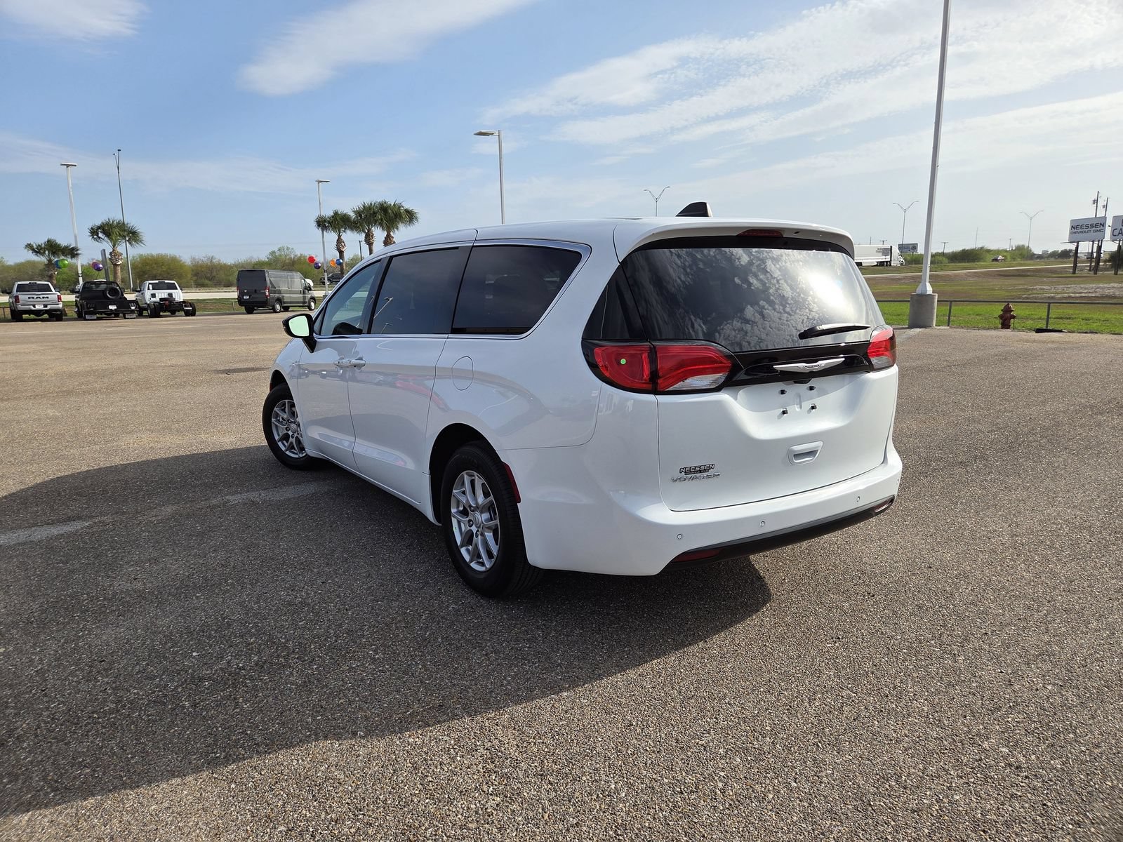 New 2026 Chrysler Voyager LX FWD image 5