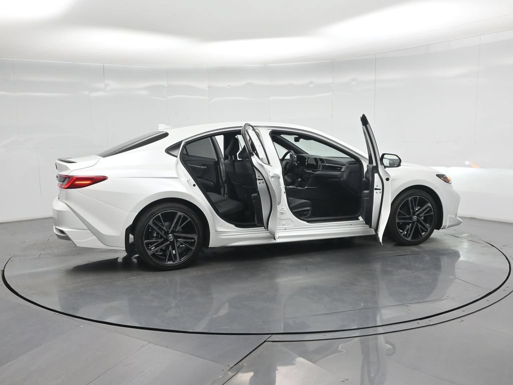 Used 2026 Toyota Camry XSE FWD image 4