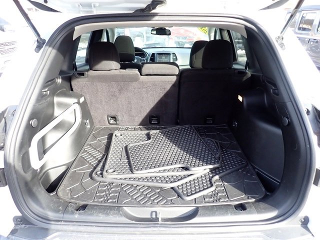 Certified 2017 Jeep Cherokee 75th Anniversary image 6