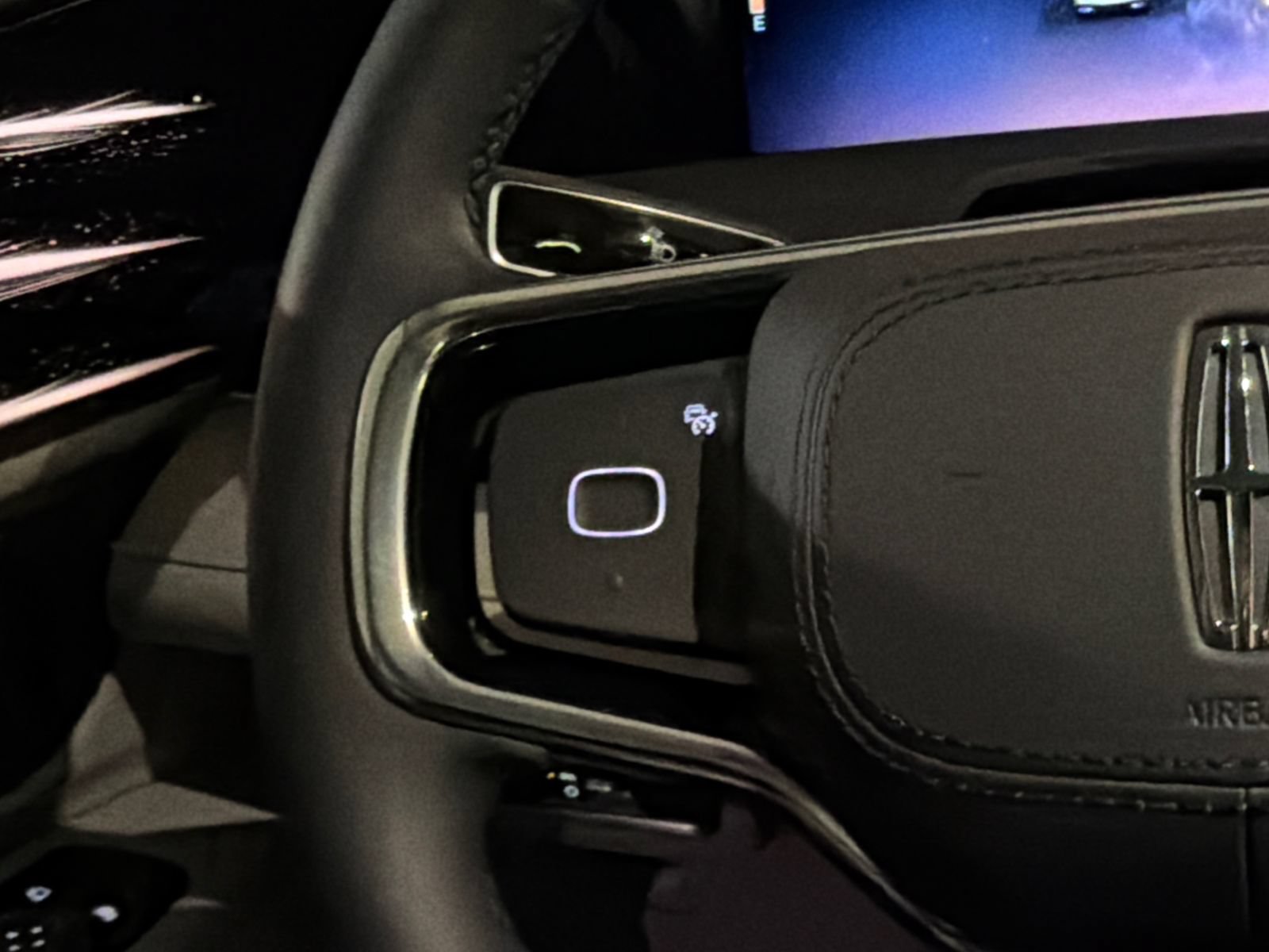 New 2026 Lincoln Nautilus Reserve AWD/4WD image 22
