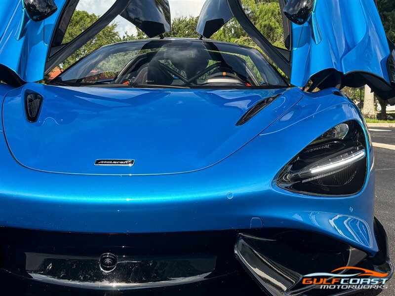 Used 2021 McLaren 765LT RWD image 3