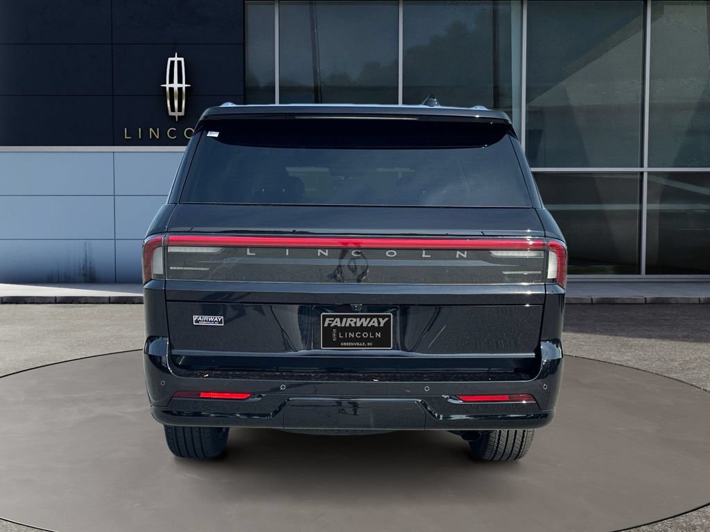 Used 2026 Lincoln Navigator Reserve AWD/4WD image 6