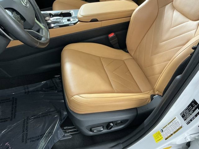 Used 2024 Lexus NX 350h AWD w/ Luxury Package image 8