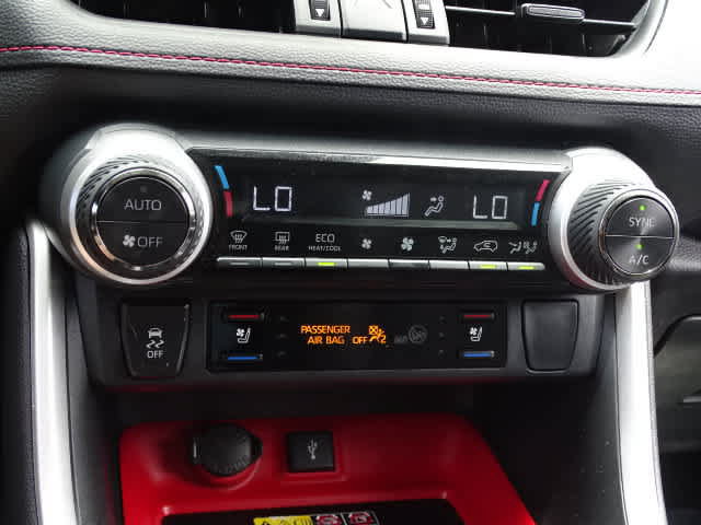 Certified 2022 Toyota RAV4 TRD Off-Road AWD/4WD image 30