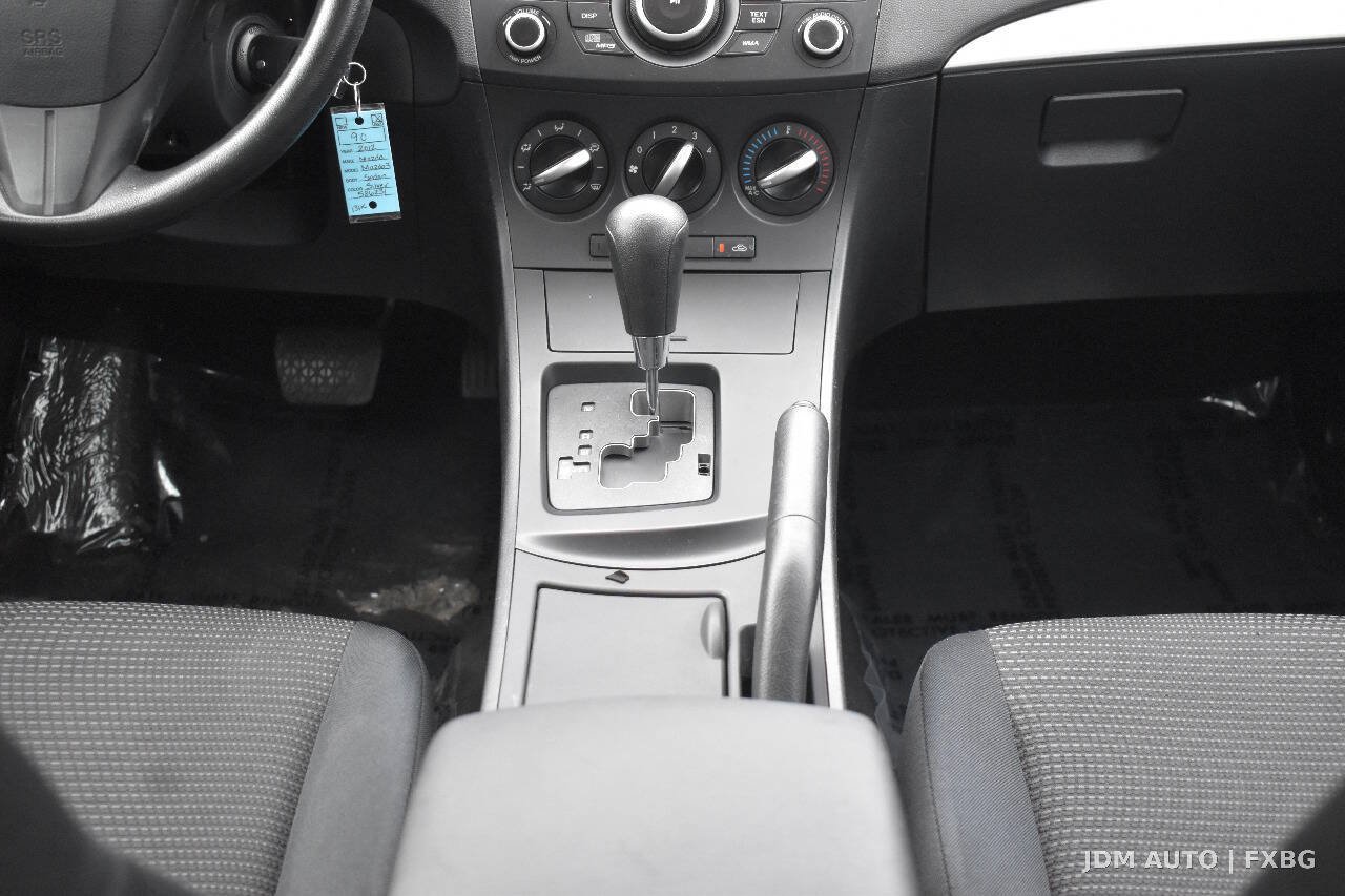 Used 2012 MAZDA MAZDA3 i Sport FWD image 25