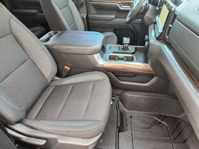 Used 2024 Chevrolet Silverado 1500 RST w/ Z71 Off-Road Package AWD/4WD image 20