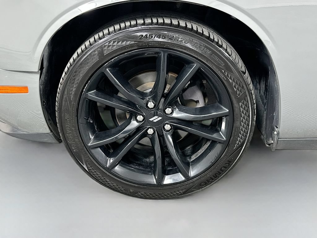 Used 2017 Dodge Challenger SXT w/ Blacktop Package RWD image 30