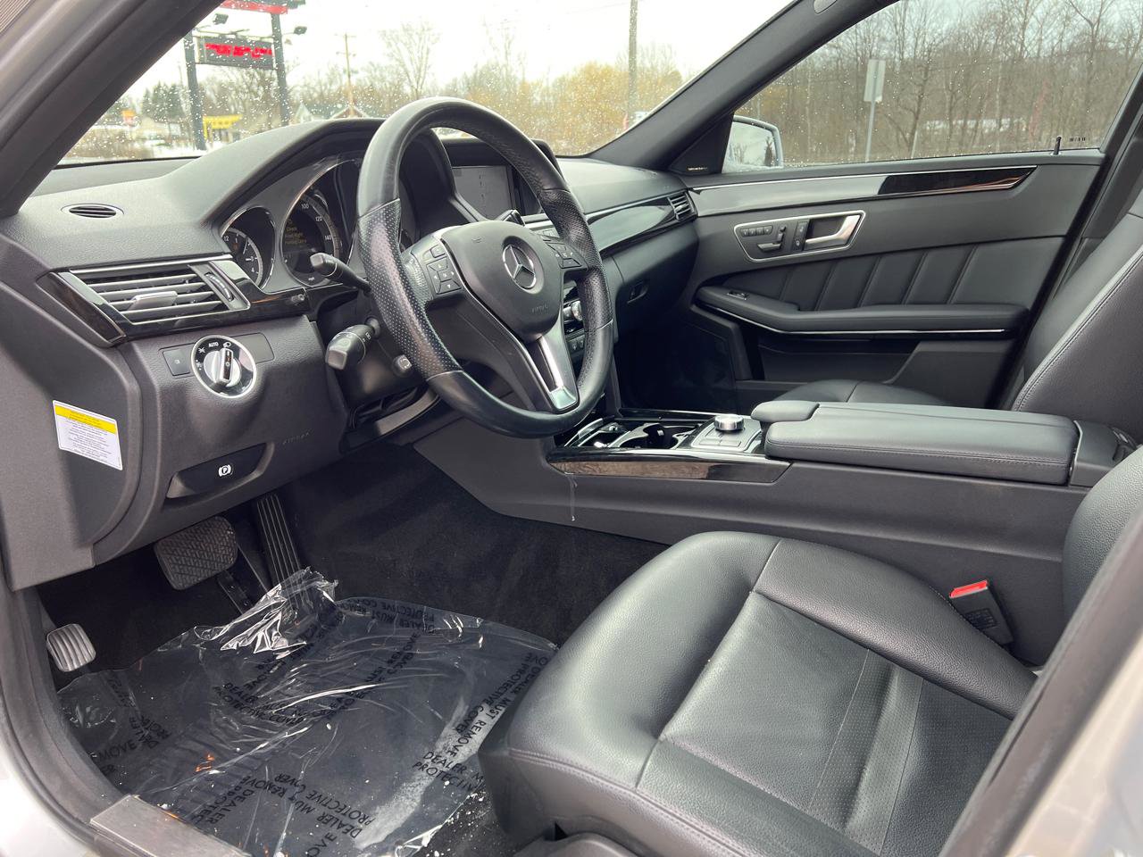 Used 2013 Mercedes-Benz E 350 E350 4MATIC Sedan image 15