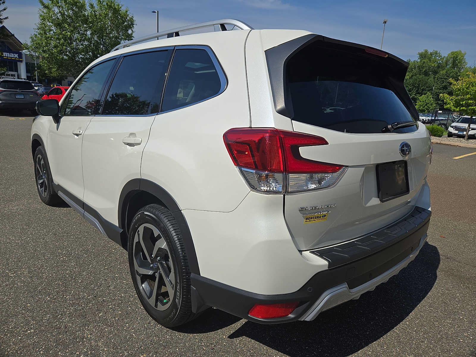 Used 2023 Subaru Forester Touring AWD/4WD image 4