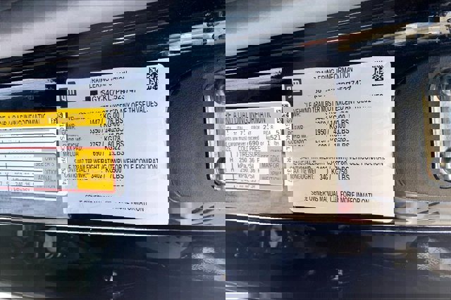 Used 2023 Cadillac Escalade Premium Luxury w/ Performance Package image 34