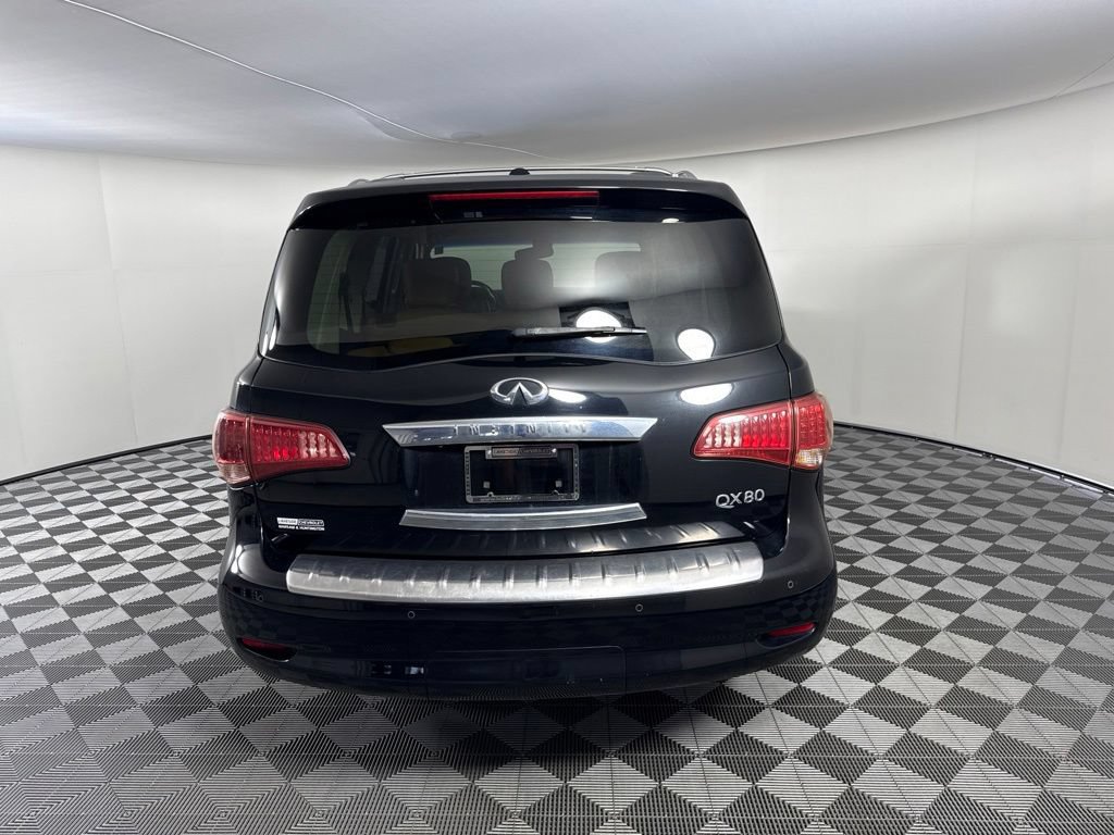 Used 2016 INFINITI QX80 4WD w/ Signature Edition Package image 4